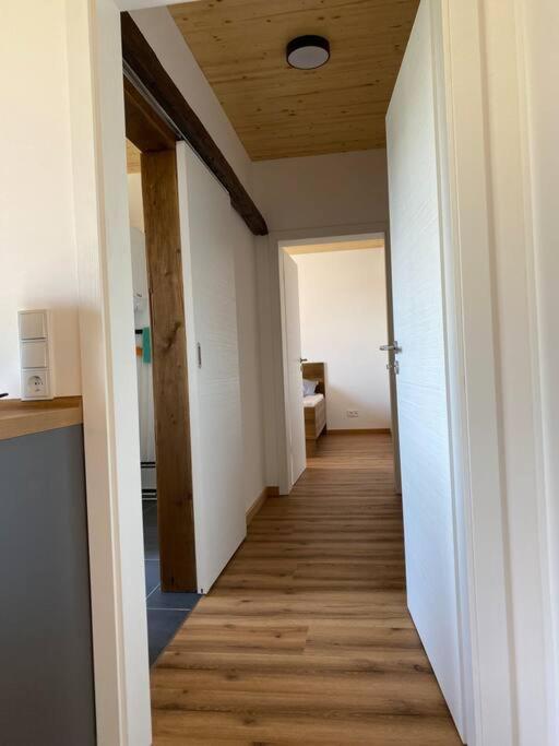 אוגסבורג Ferienwohnung Huettenzauber מראה חיצוני תמונה