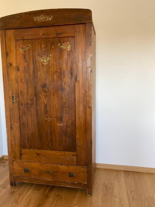 אוגסבורג Ferienwohnung Huettenzauber מראה חיצוני תמונה