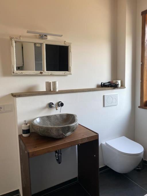 אוגסבורג Ferienwohnung Huettenzauber מראה חיצוני תמונה