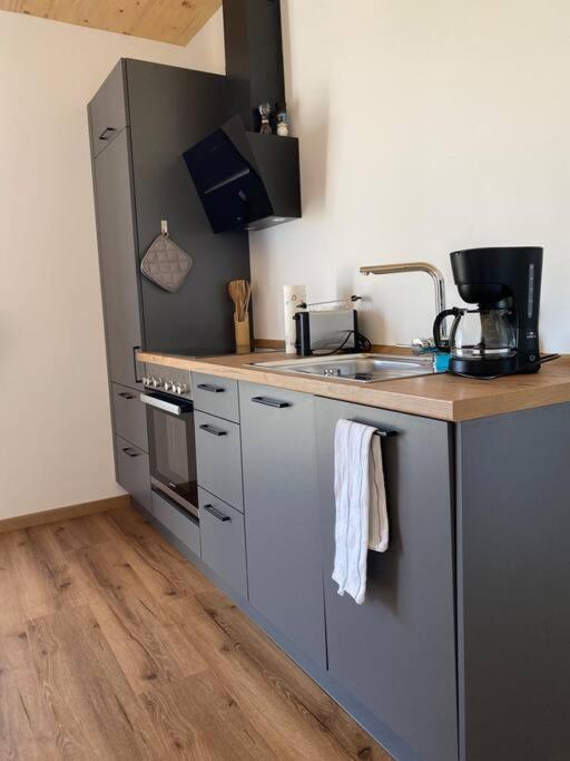 אוגסבורג Ferienwohnung Huettenzauber מראה חיצוני תמונה