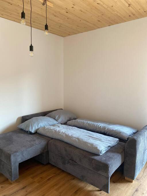 אוגסבורג Ferienwohnung Huettenzauber מראה חיצוני תמונה